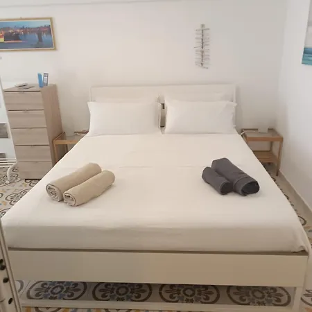 Vicolo 4 * Monopoli