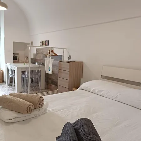 Vicolo 4 Apartment